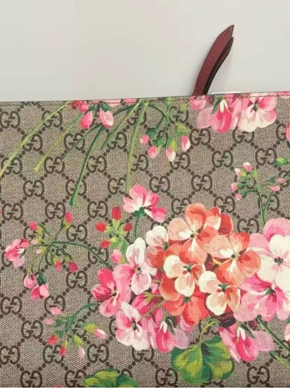 Gucci Pink Floral GG Supreme Canvas clutch - Picture 2 of 2